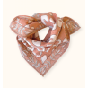 Petit foulard en coton motif Artistic melba – Apaches Collections chez Boêtique