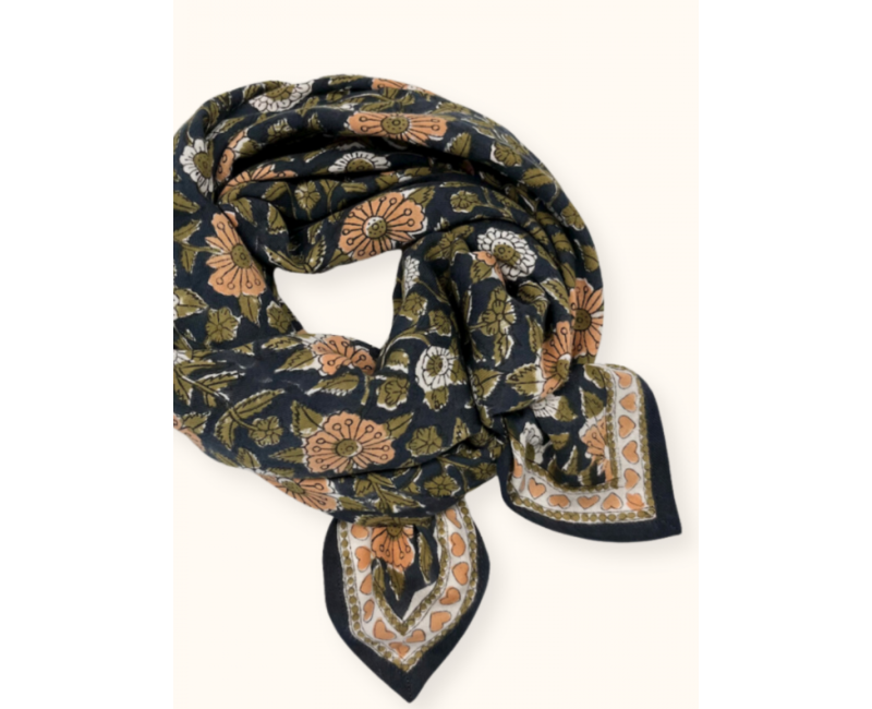 Grand foulard Latika Coeur - Réglisse