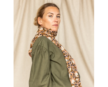 Grand foulard Apaches...