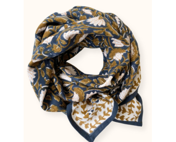 Grand foulard Apaches...