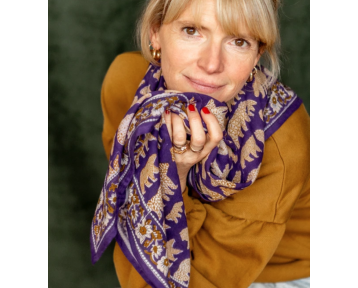 Grand foulard Apaches...