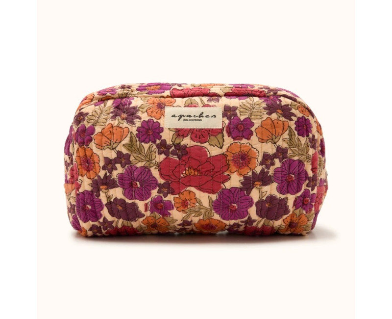 Trousse de toilette en coton matelassé beige à motifs floraux Joy Macadamia – Apaches Collections Trousse de toilette en coton matelassé beige à motifs floraux Joy Macadamia – Apaches Collections