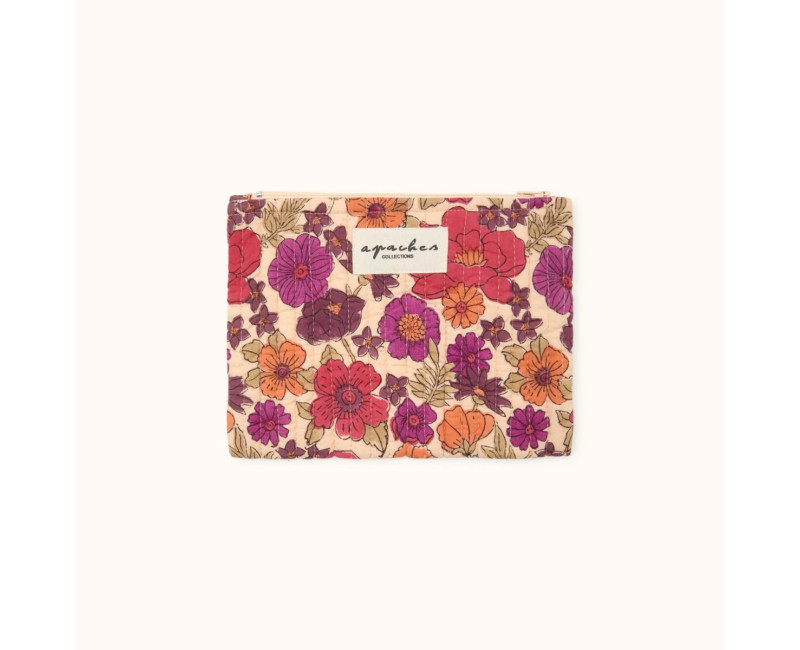 Pochette en coton matelassé beige à motifs floraux Mana Joy Macadamia – Apaches Collections Pochette en coton matelassé beige à motifs floraux Mana Joy Macadamia – Apaches Collections