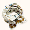 Foulards blanc imprimé oiseaux bleus et moutardes