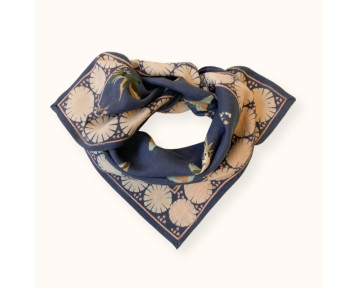 foulard coton bleu orage imprimé oiseaux nude et vert