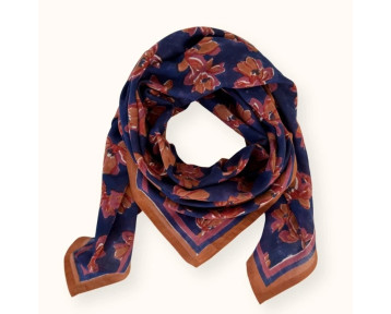foulard coton fond marine avec fleurs rouille et rose