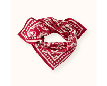 foulard coton fond rouge imprimé fleurs blanches