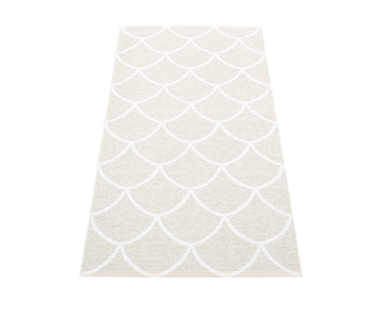 Tapis en pvc tissé gris avec motifs coquillage blanc Tapis en pvc tissé gris avec motifs coquillage blanc