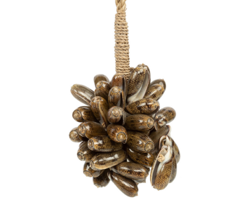 Pampille en coquillages marrons
