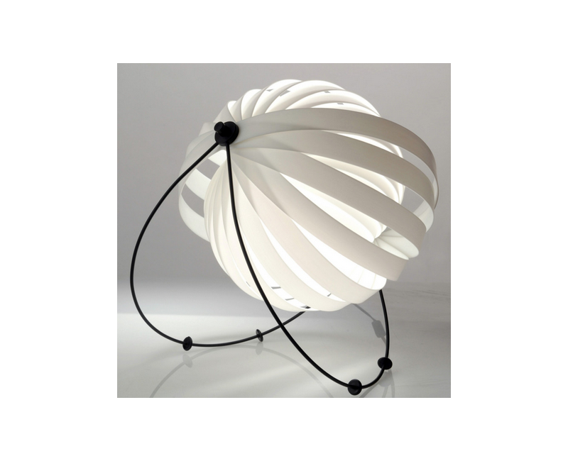 Lampe design Eclipse inclinable en plastique blanc – Boêtique Vannes Lampe design Eclipse inclinable en plastique blanc – Boêtique Vannes