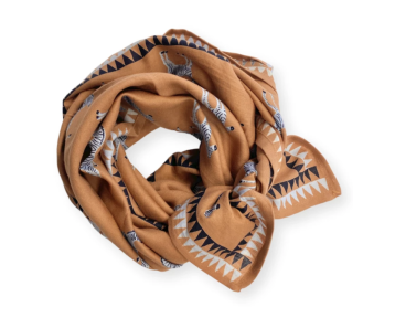 Grand foulard en coton motif zèbre café – Apaches Collections chez Boêtique
